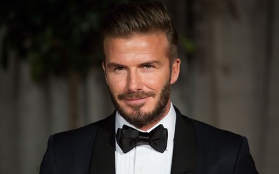 中欧电竞动态-伯贝点球稳稳罚中